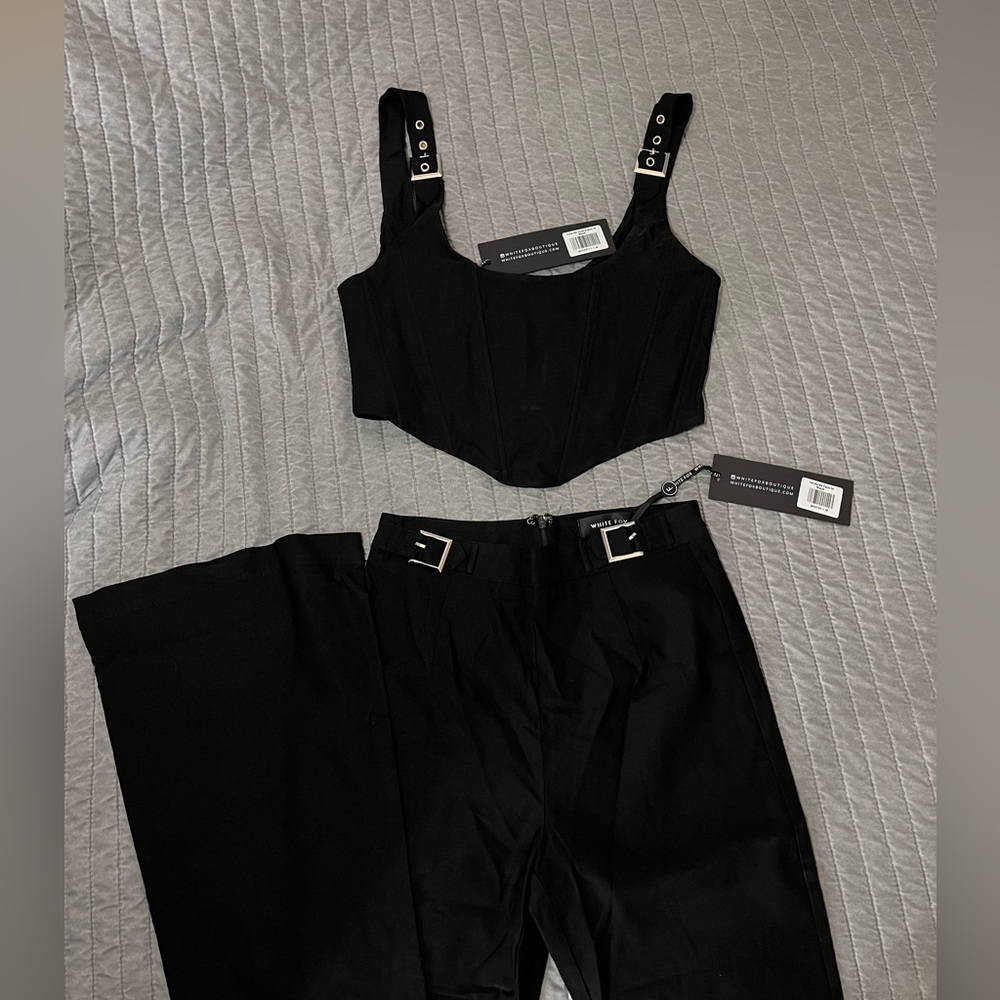 Matching Set - Picture 2 of 4